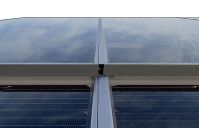 Tấm pin BIPV chống thấm — mối nối kín khít